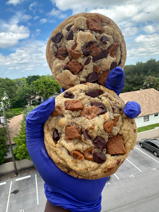 Biscoff Chocolate Chip Cookies