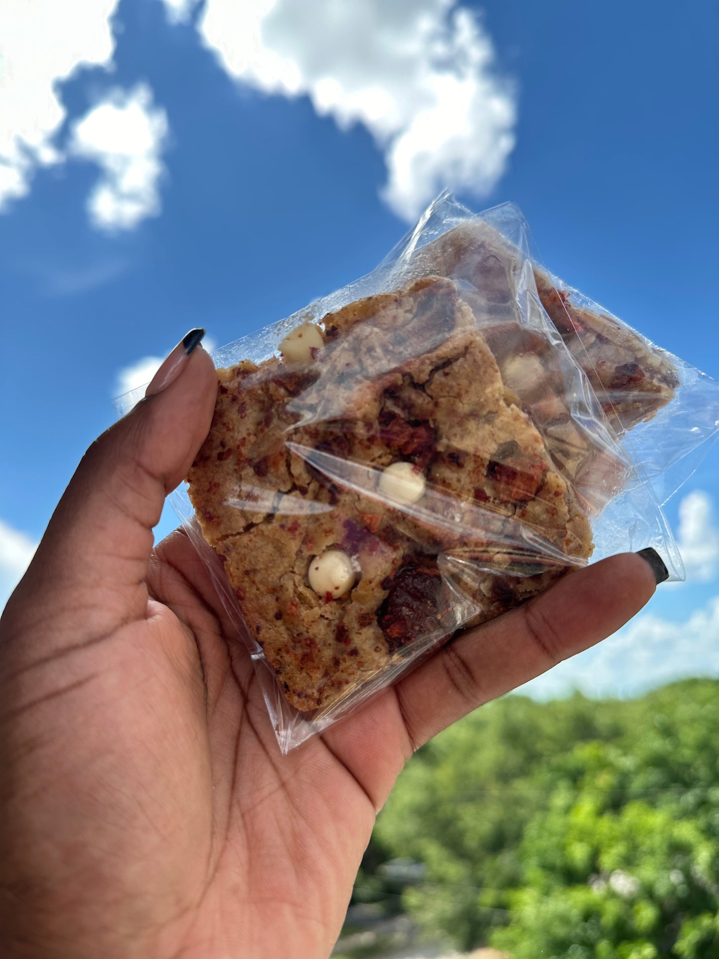 Strawberry Vegan Blondies